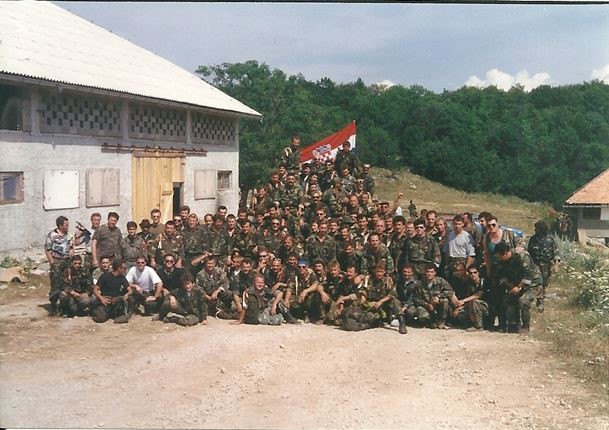 Nekoliko dana prije povratka na otok Rab, Ljubovo, kolovoz 1995. (izvor: Kvarnerski otoci u Domovinskom ratu, str. 241)