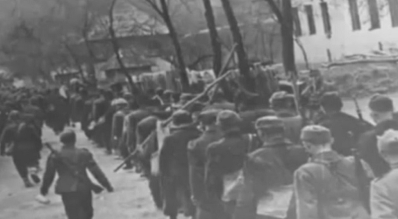 Izvor: https://bosna.hr/cazinska-buna-ustanak-seljaka-ugusen-u-krvi/